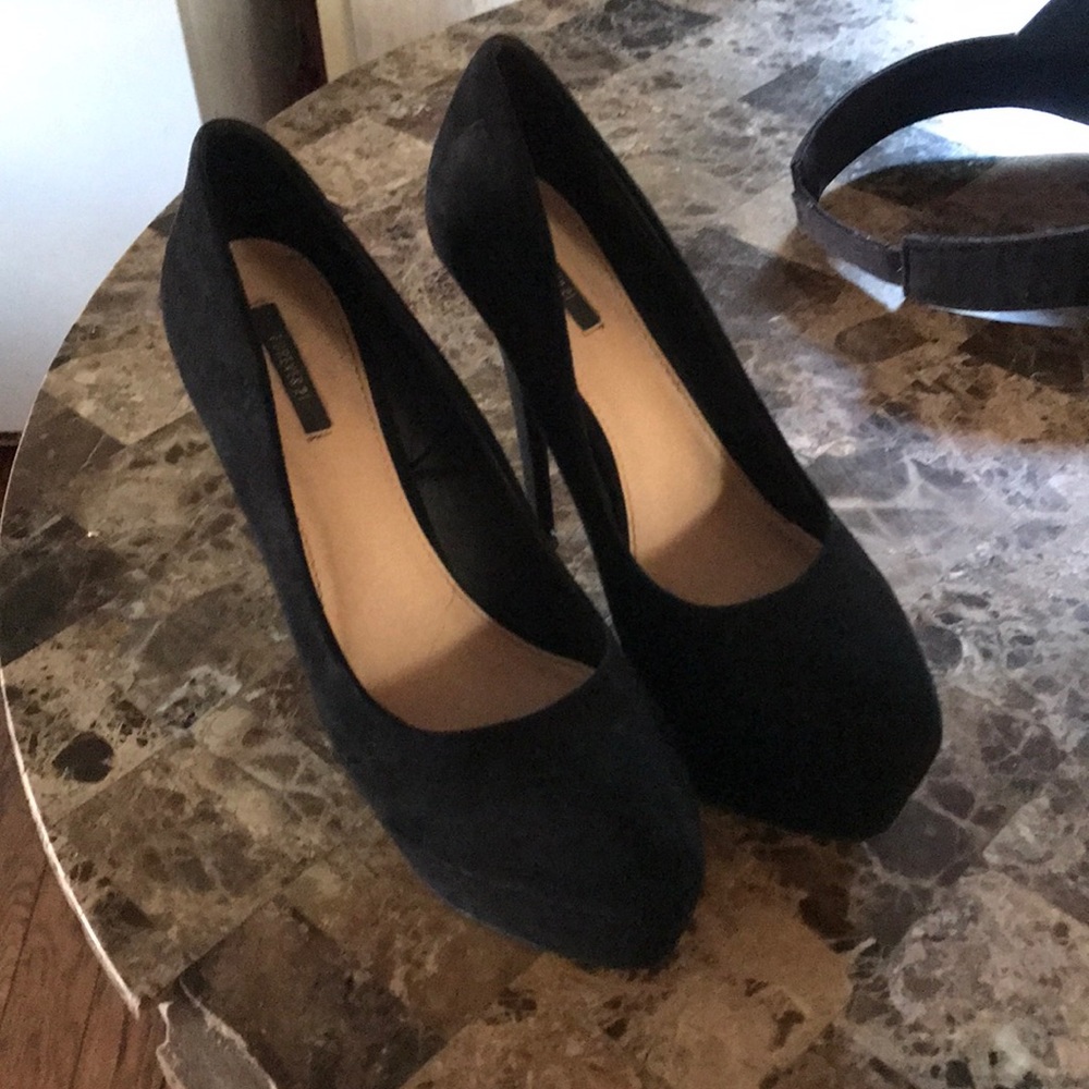 Black high Stiletto Heel (6 inches)